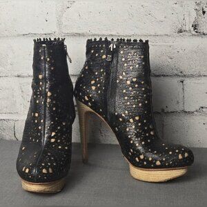 BCBGMAXAZRIA Laser Cut Platform Booties Black Tan Stiletto | 6.5